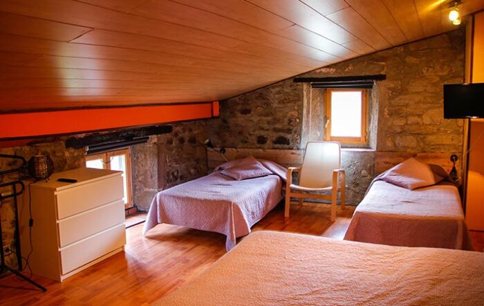 Habitació sota teulada